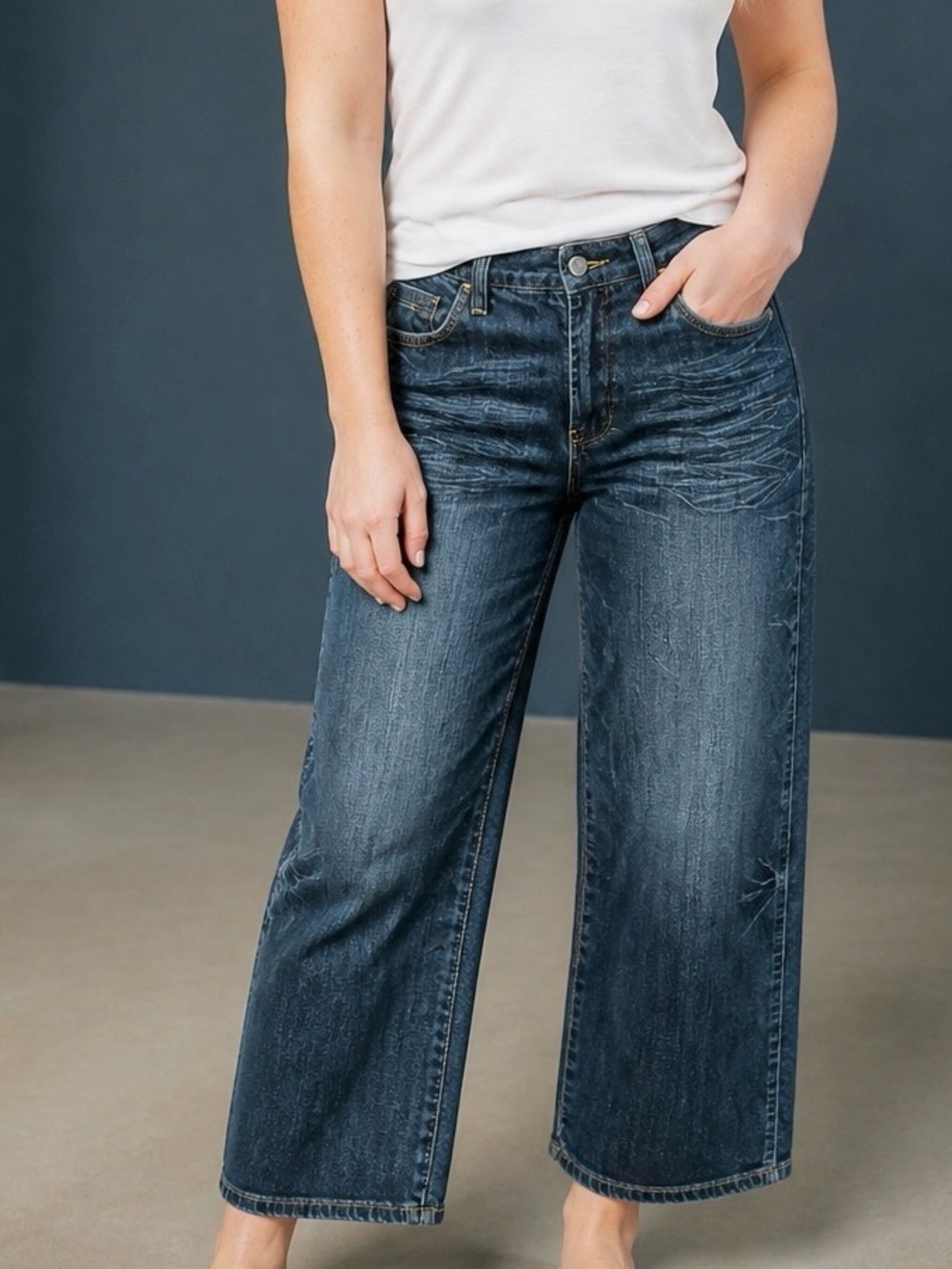 Seven7 -  RARE Y2K Vintage Wide Leg Crop Gold Embroidered Blue Jean - Size 18